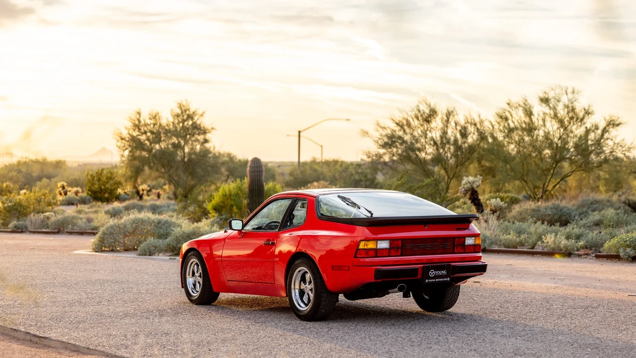 1984 Porsche 944 - Image 6 of 21