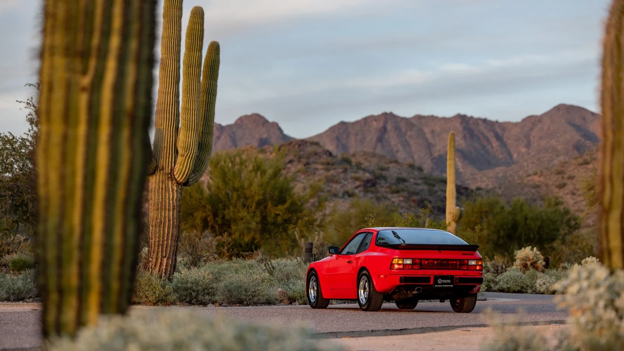 1984 Porsche 944 - Image 7 of 21