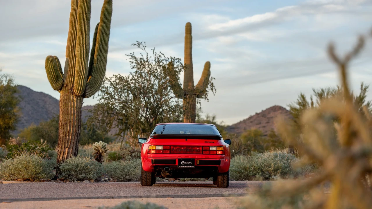 1984 Porsche 944 - Image 9 of 21