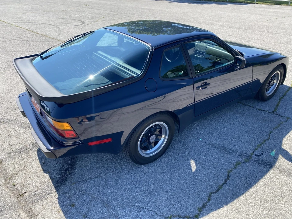 1984 Porsche 944 - Image 9 of 31