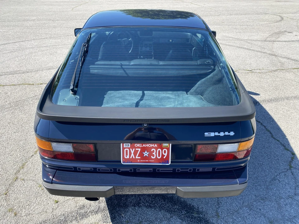 1984 Porsche 944 - Image 6 of 31