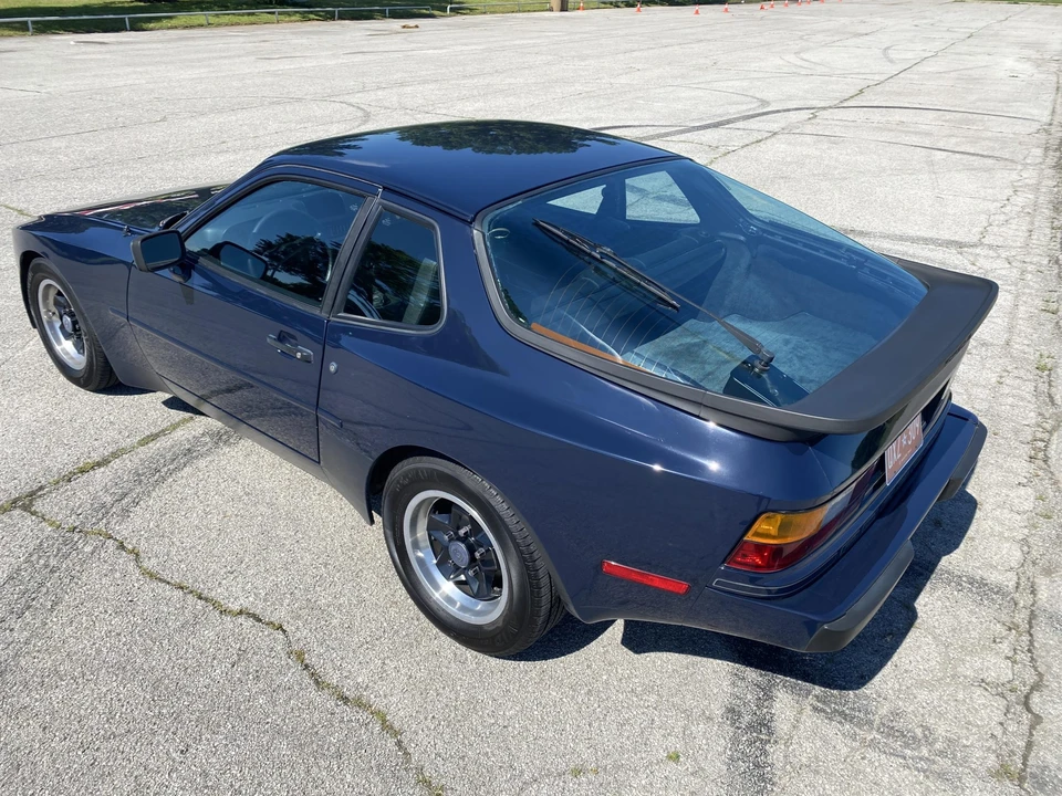 1984 Porsche 944 - Image 5 of 31