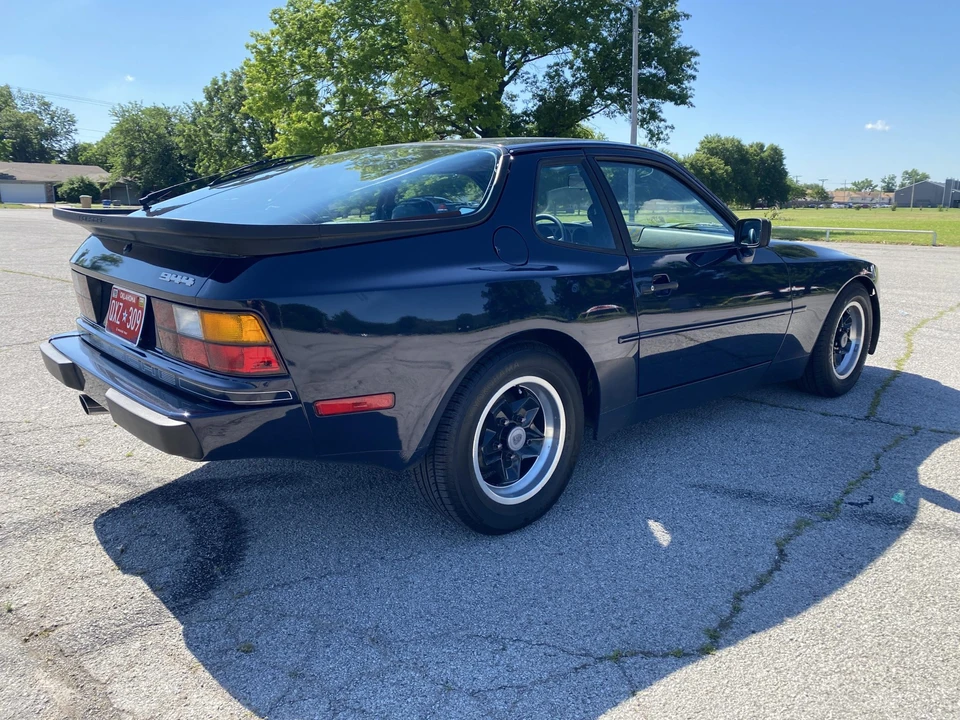 1984 Porsche 944 - Image 10 of 31