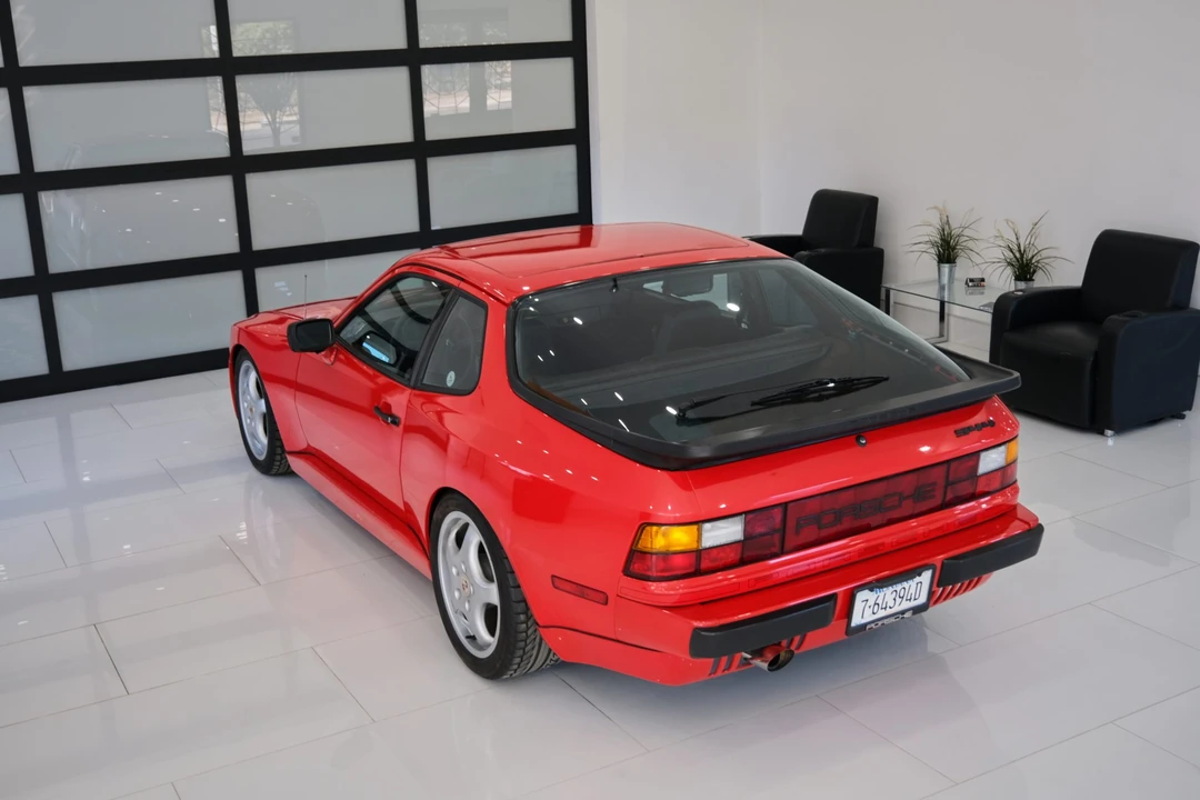 1984 Porsche 944 - Image 11 of 31