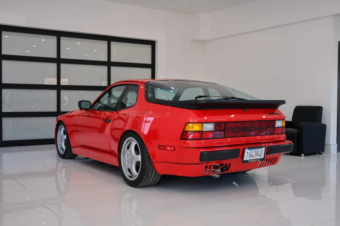 1984 Porsche 944 - Image 12 of 31