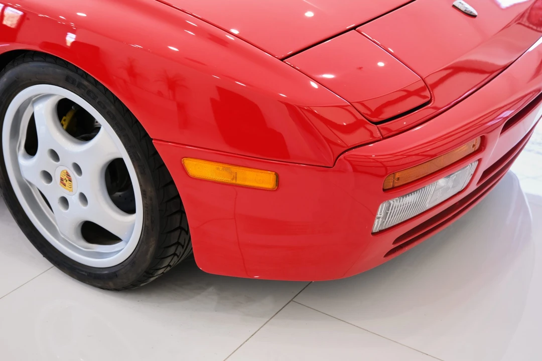 1984 Porsche 944 - Image 18 of 31