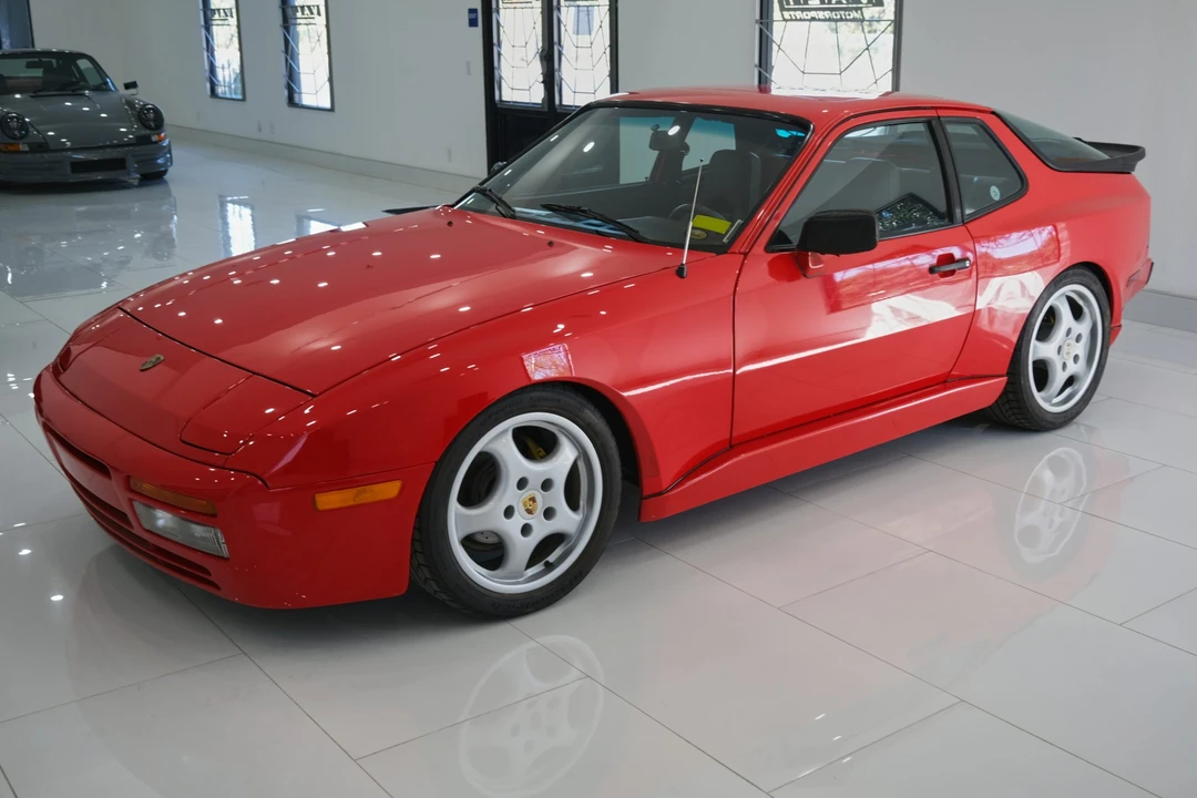 1984 Porsche 944 - Image 10 of 31