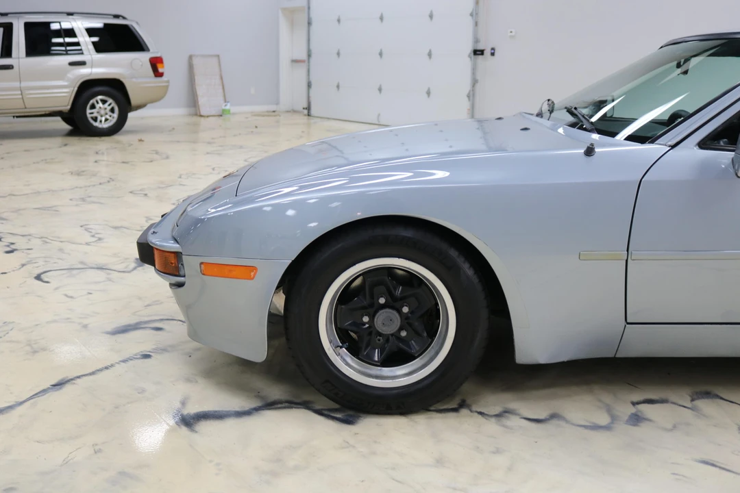 1984 Porsche 944 - Image 20 of 31