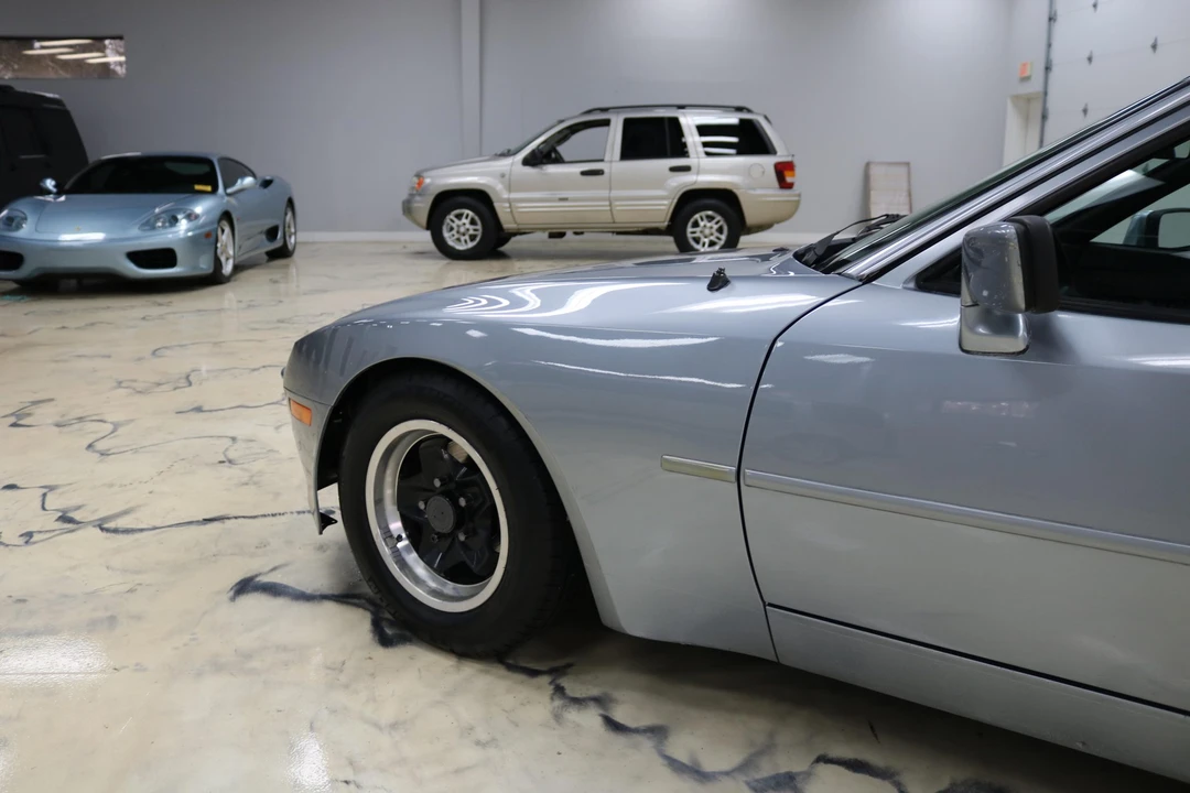 1984 Porsche 944 - Image 23 of 31