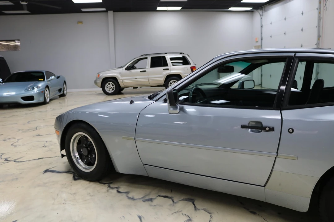 1984 Porsche 944 - Image 22 of 31