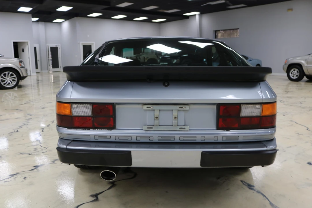 1984 Porsche 944 - Image 9 of 31