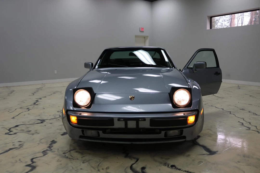 1984 Porsche 944 - Image 13 of 31