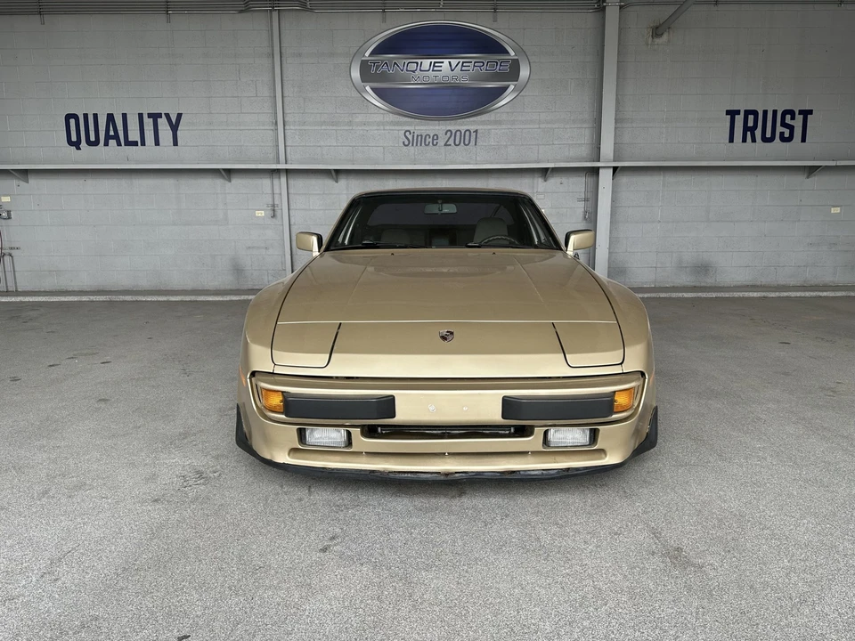 1984 Porsche 944 - Image 18 of 31