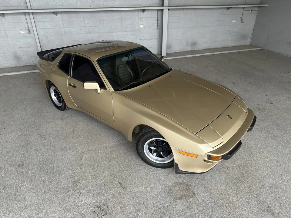 1984 Porsche 944 - Image 6 of 31