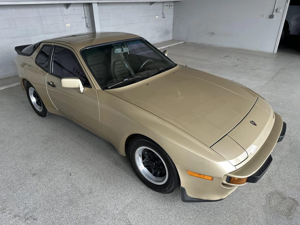 1984 Porsche 944 - Image 22 of 31