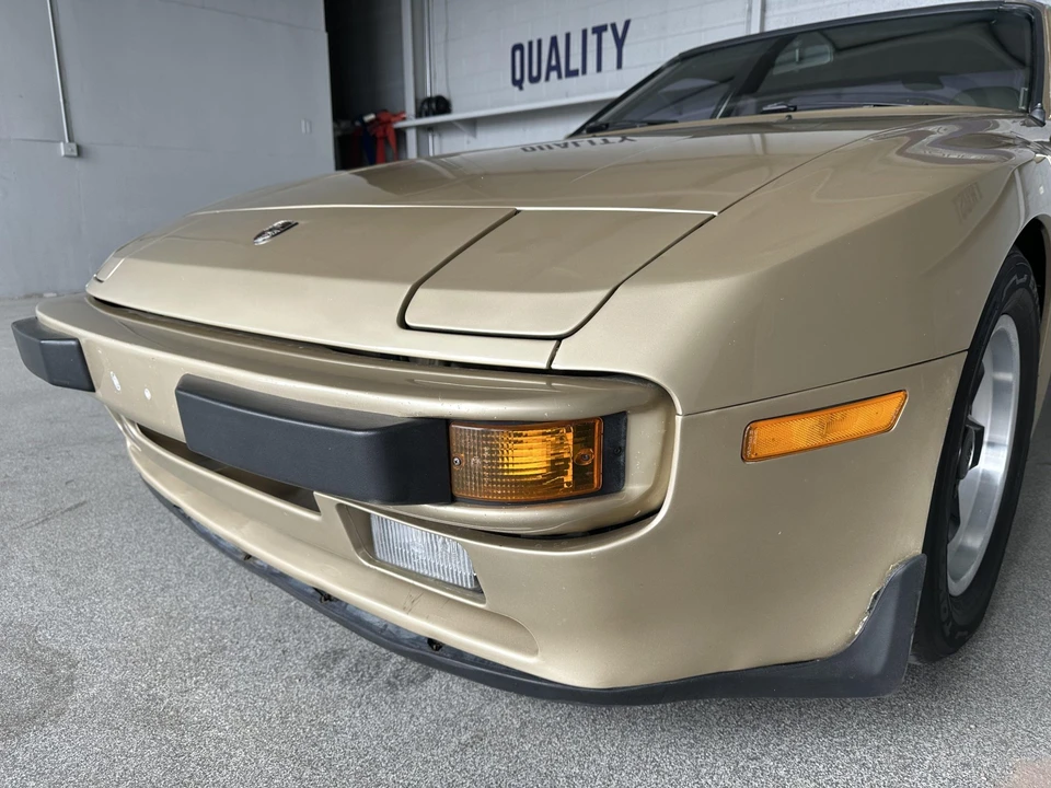 1984 Porsche 944 - Image 26 of 31