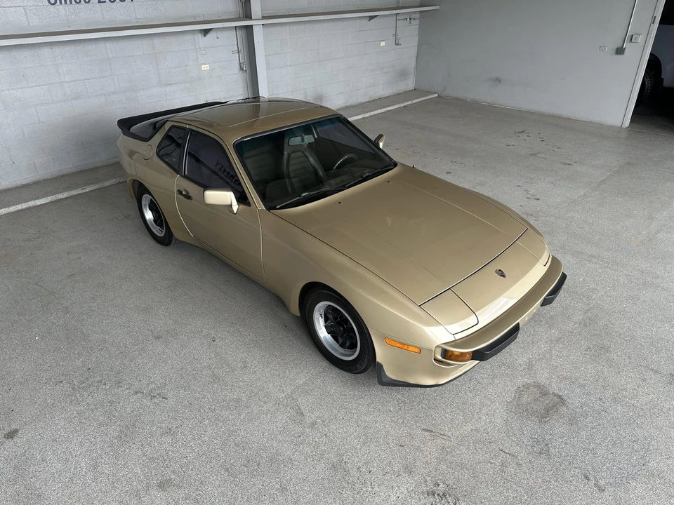 1984 Porsche 944 - Image 23 of 31