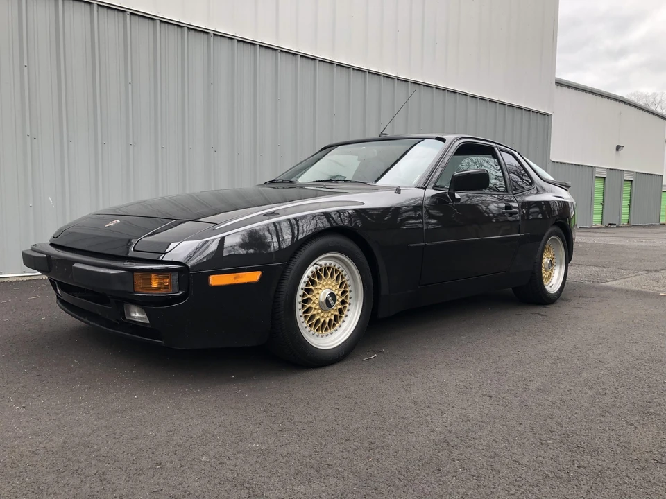1984 Porsche 944 - Image 4 of 31