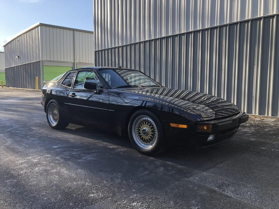 1984 Porsche 944 - Image 21 of 31