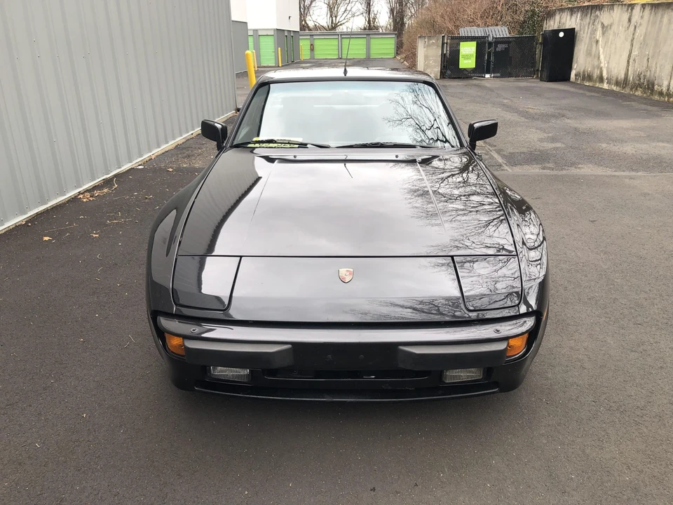 1984 Porsche 944 - Image 28 of 31