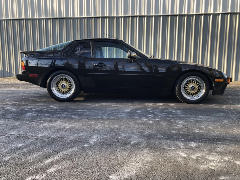 1984 Porsche 944 - Image 20 of 31