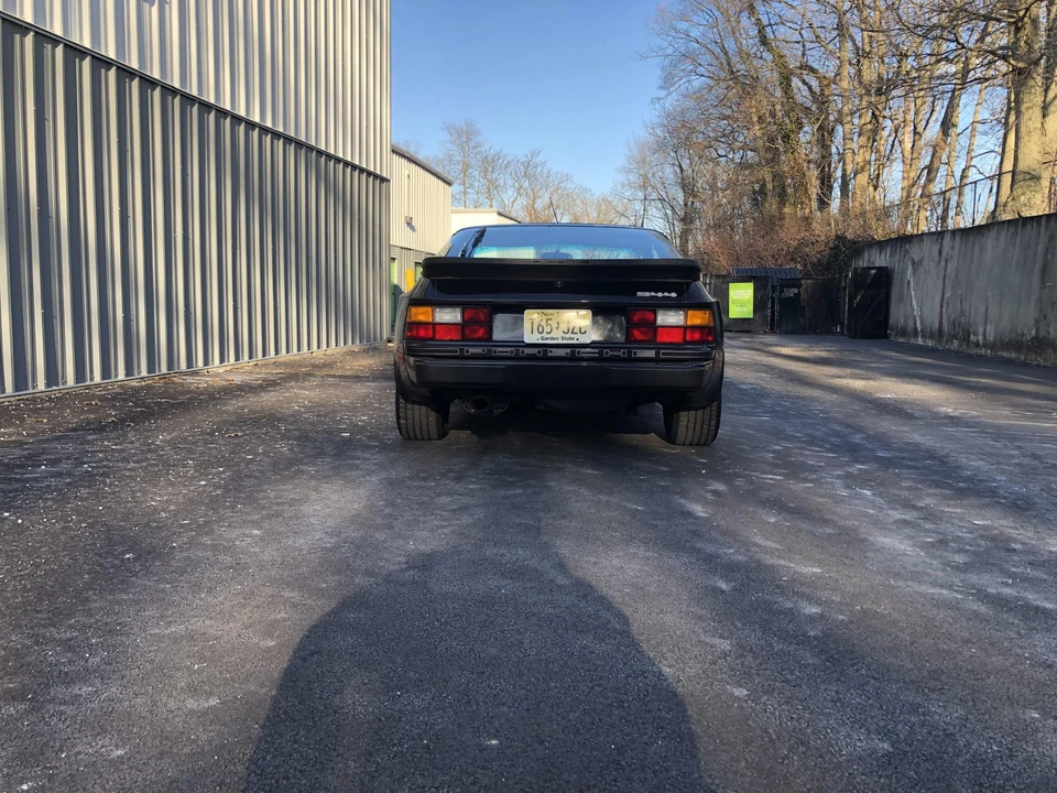 1984 Porsche 944 - Image 10 of 31
