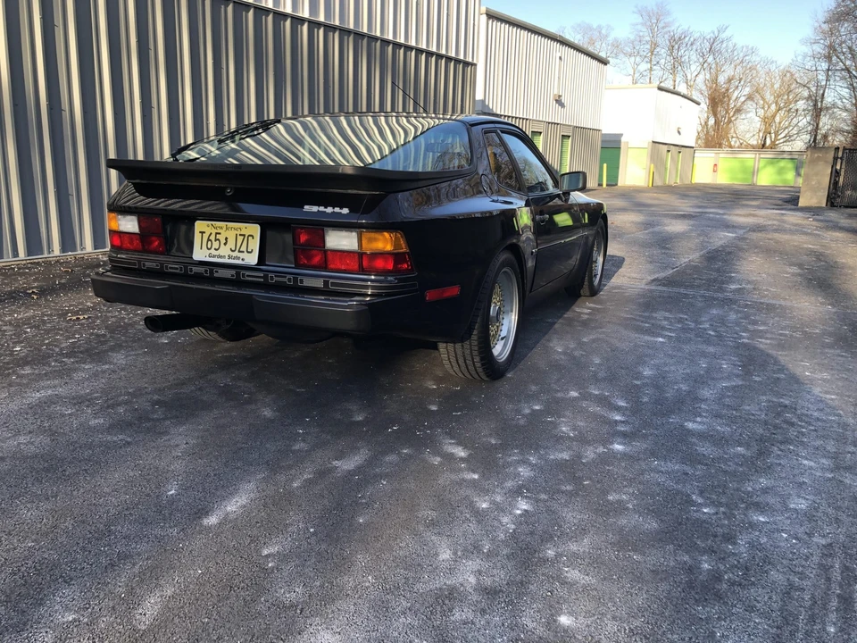 1984 Porsche 944 - Image 17 of 31