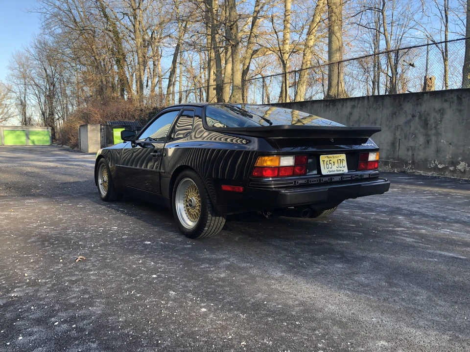 1984 Porsche 944 - Image 9 of 31