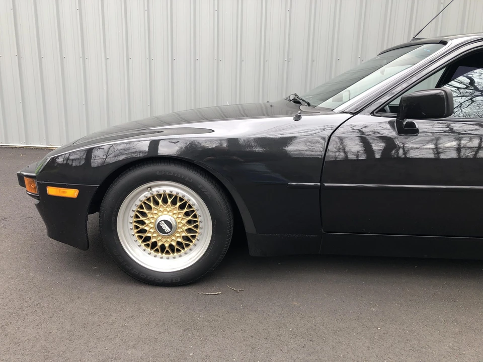 1984 Porsche 944 - Image 29 of 31