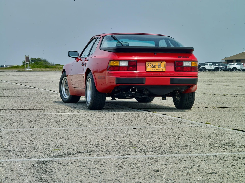 1984 Porsche 944 - Image 12 of 31