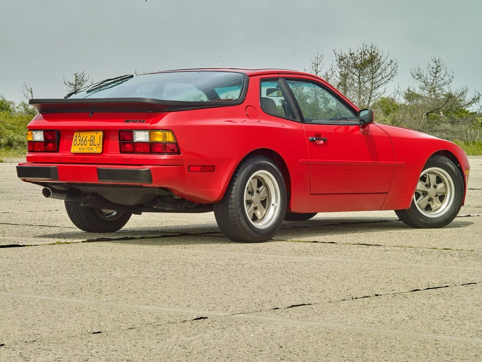 1984 Porsche 944 - Image 15 of 31