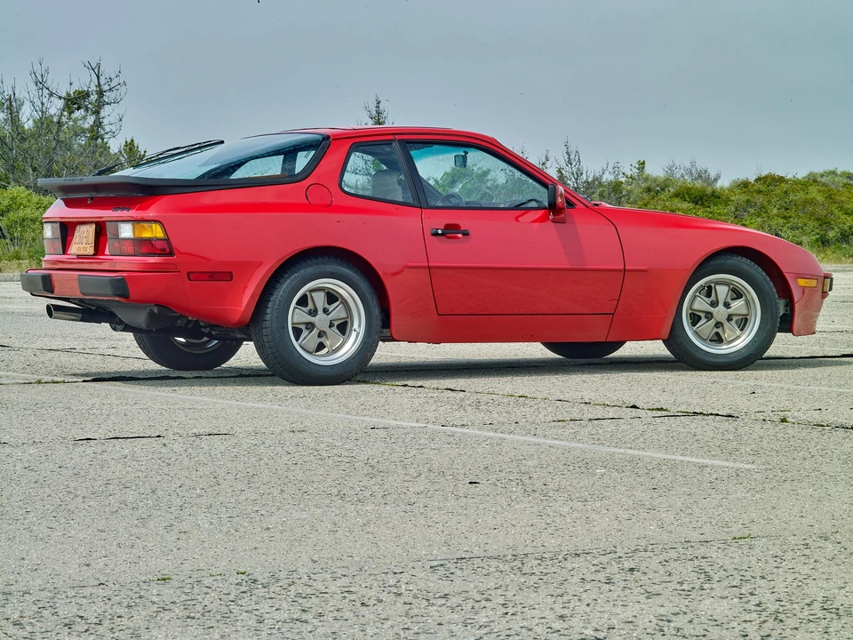 1984 Porsche 944 - Image 16 of 31
