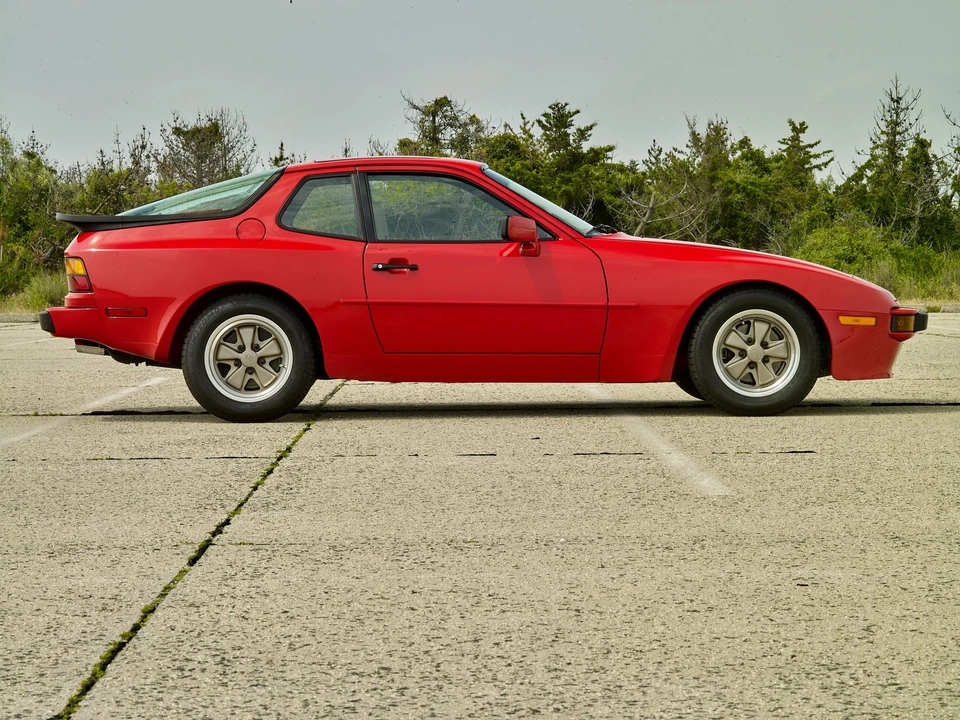 1984 Porsche 944 - Image 17 of 31