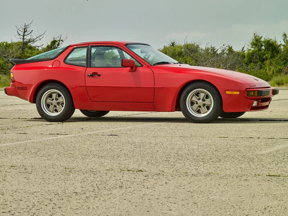 1984 Porsche 944 - Image 18 of 31