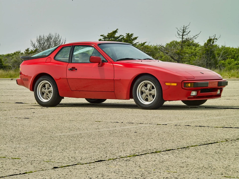 1984 Porsche 944 - Image 19 of 31