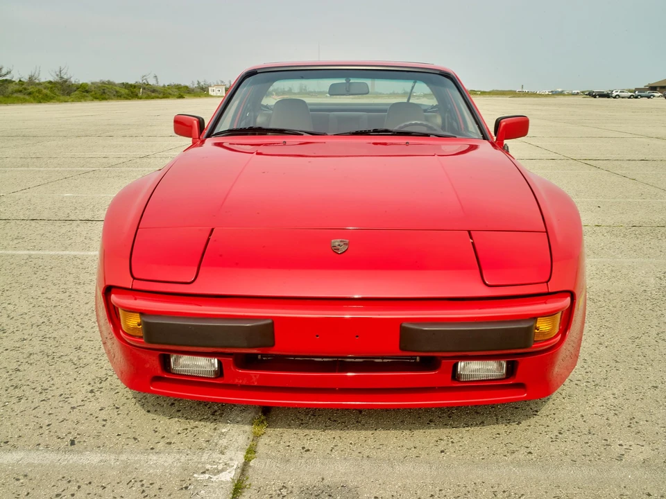 1984 Porsche 944 - Image 26 of 31