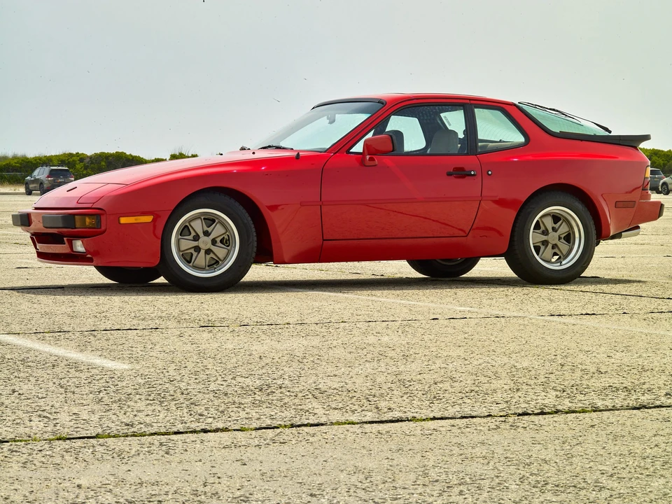 1984 Porsche 944 - Image 7 of 31