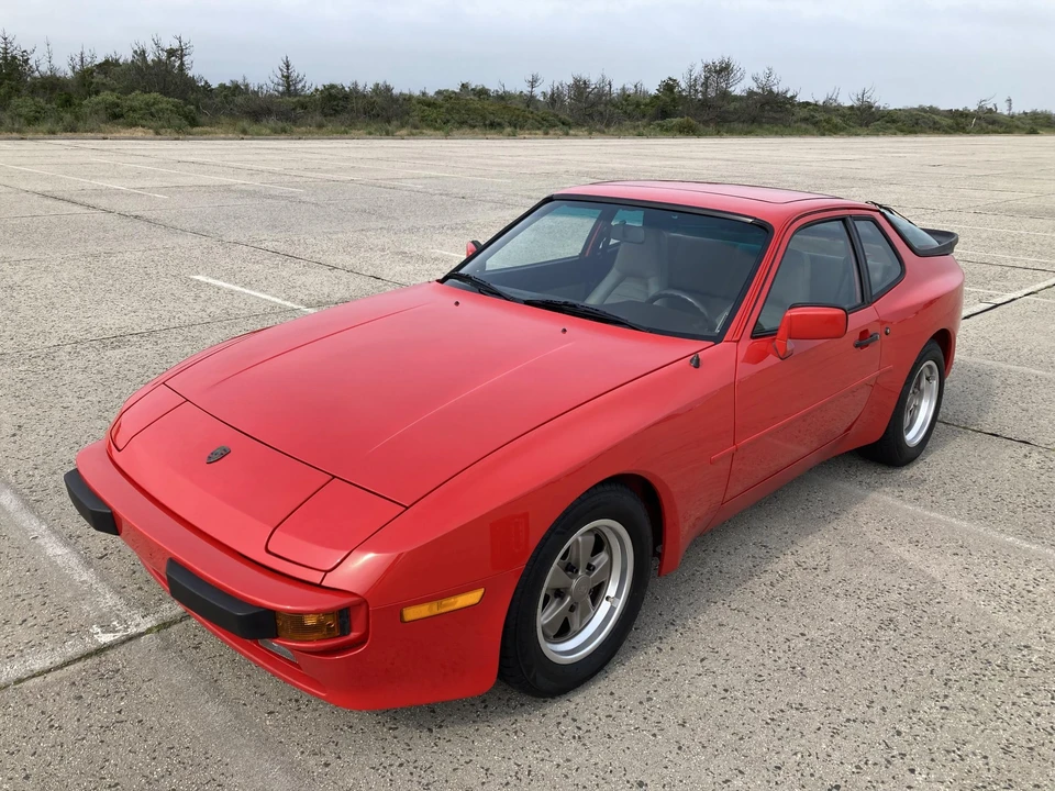 1984 Porsche 944 - Image 5 of 31