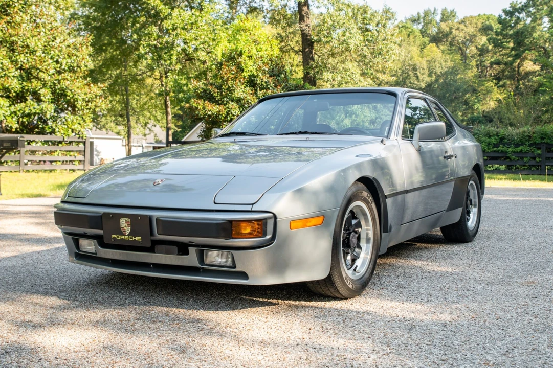 1984 Porsche 944 - Image 1 of 31