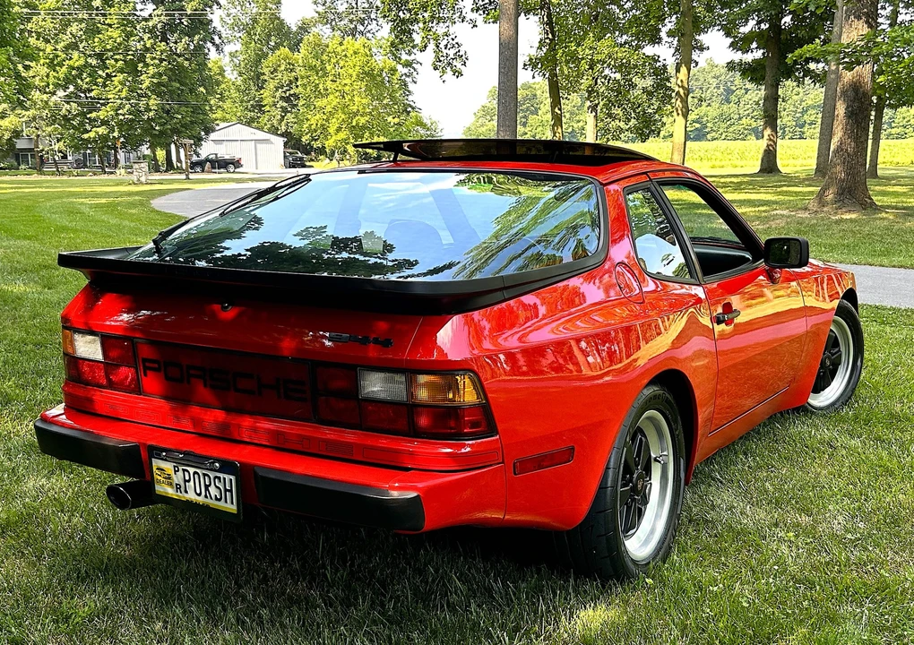 1984 Porsche 944 - Image 8 of 31