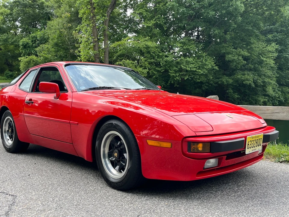 1984 Porsche 944 - Image 5 of 31