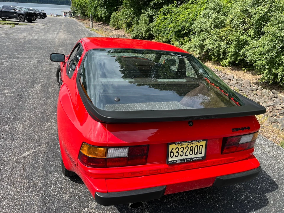 1984 Porsche 944 - Image 14 of 31