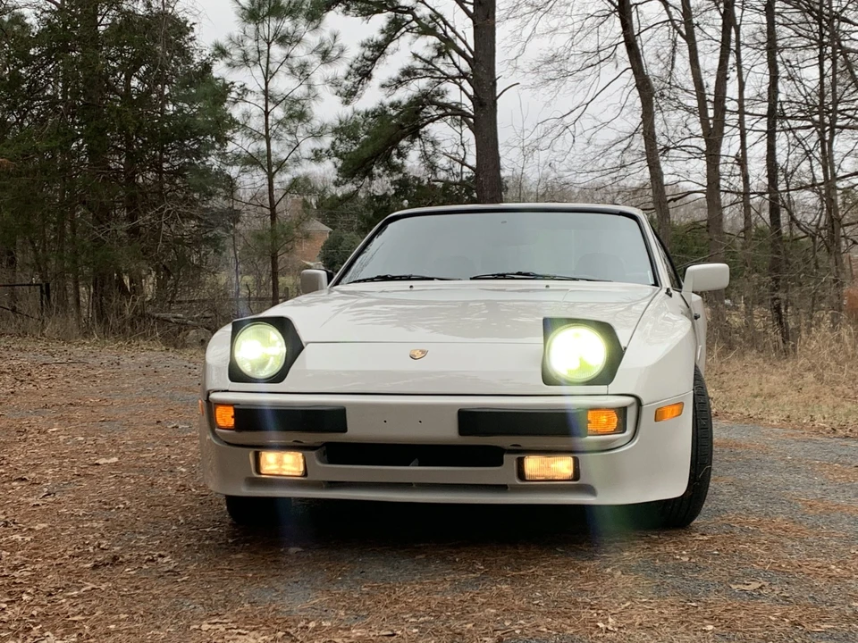 1984 Porsche 944 - Image 14 of 31