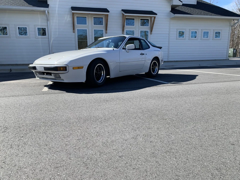 1984 Porsche 944 - Image 2 of 31