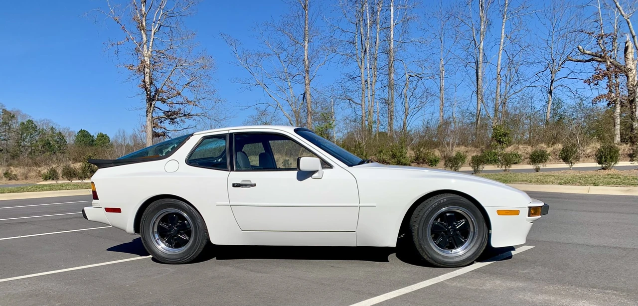 1984 Porsche 944 - Image 6 of 31