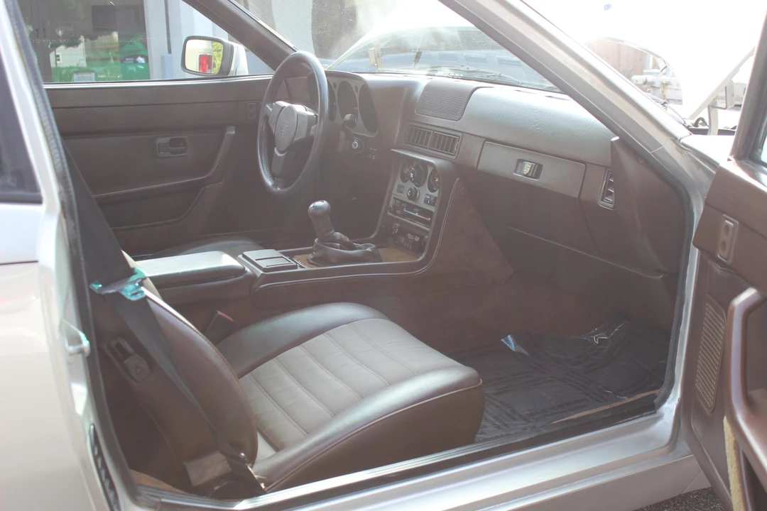 1984 Porsche 944 - Image 30 of 31