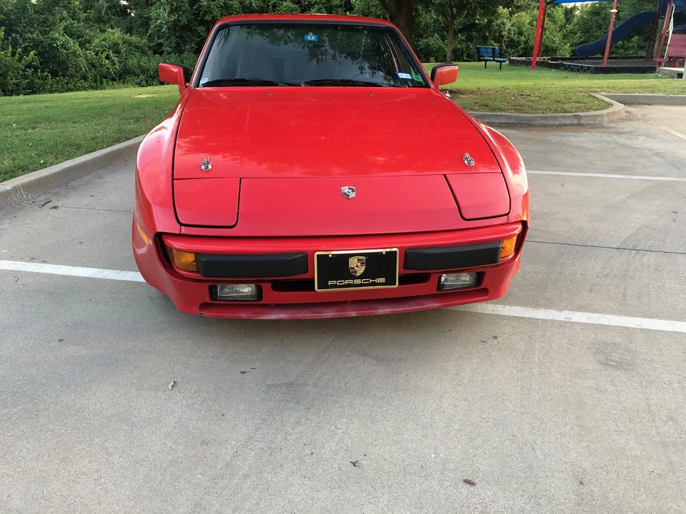1984 Porsche 944 - Image 11 of 31
