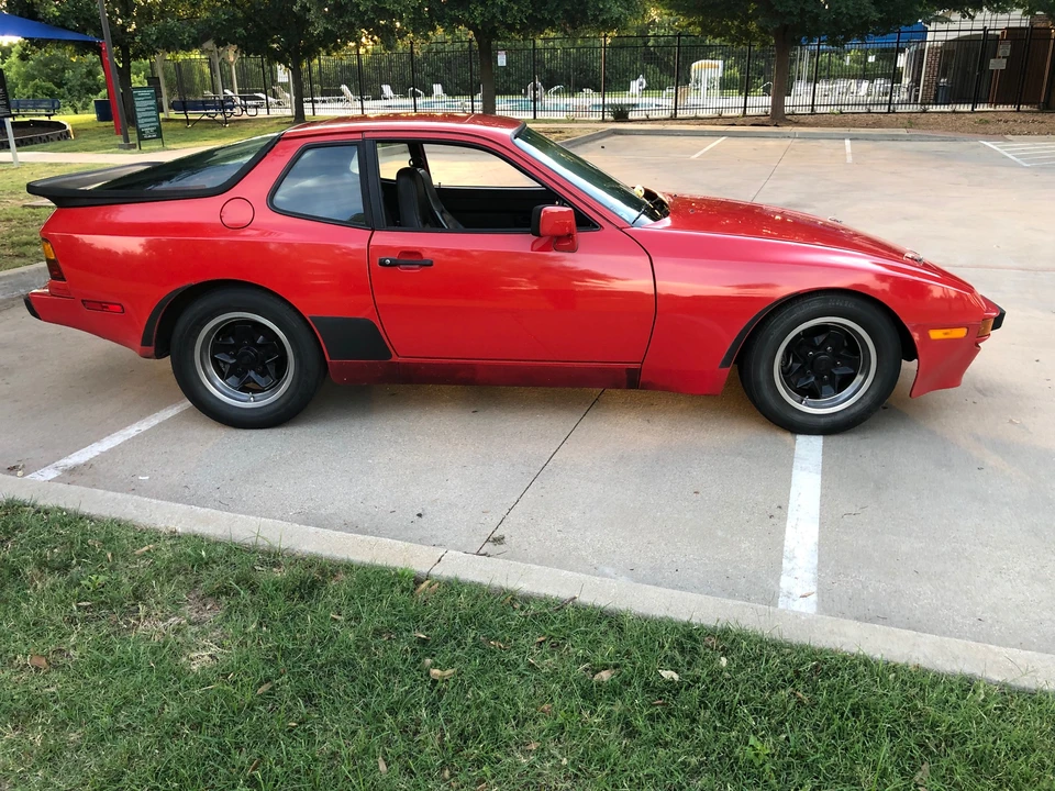 1984 Porsche 944 - Image 8 of 31
