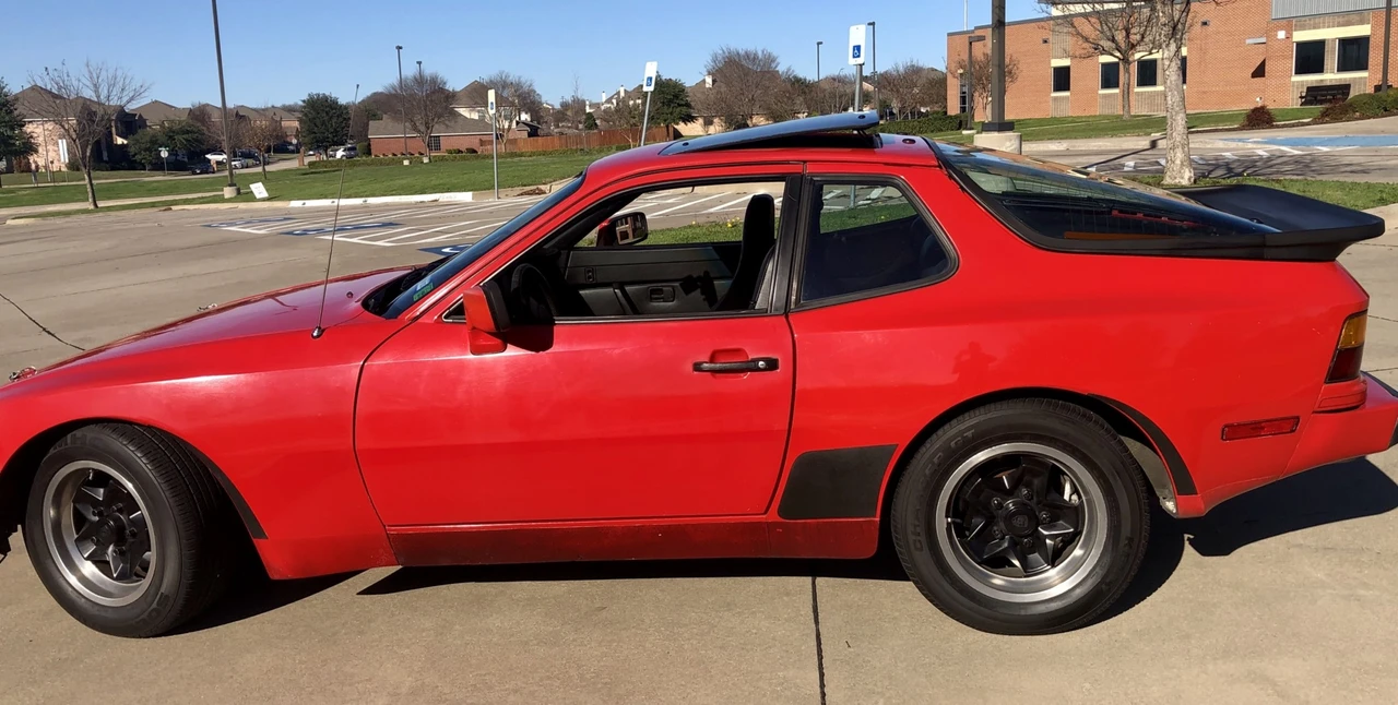 1984 Porsche 944 - Image 10 of 31