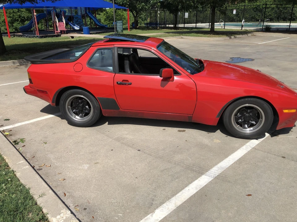 1984 Porsche 944 - Image 25 of 31